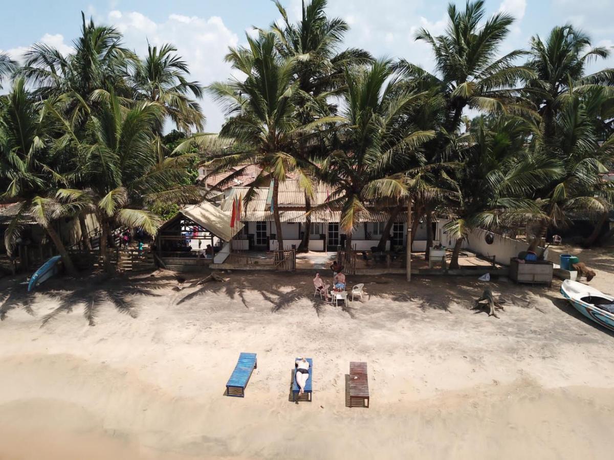 נגומבו Winston Sea Front Villa מראה חיצוני תמונה