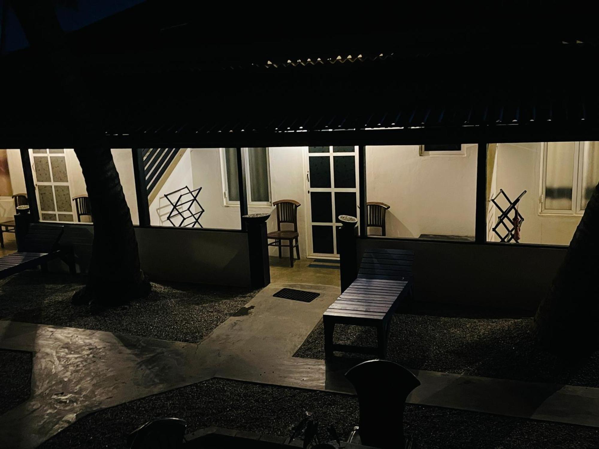 נגומבו Winston Sea Front Villa מראה חיצוני תמונה
