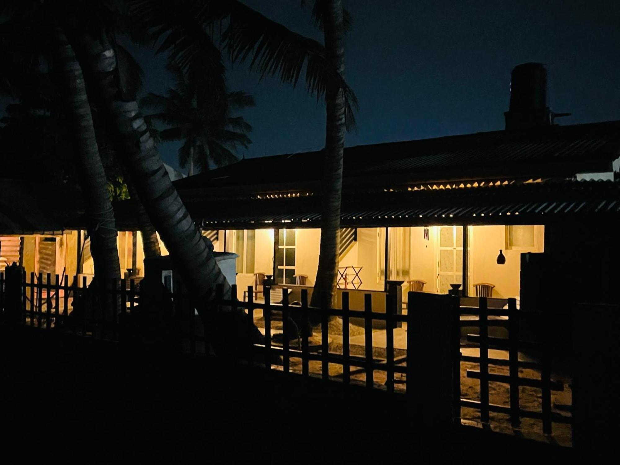 נגומבו Winston Sea Front Villa מראה חיצוני תמונה