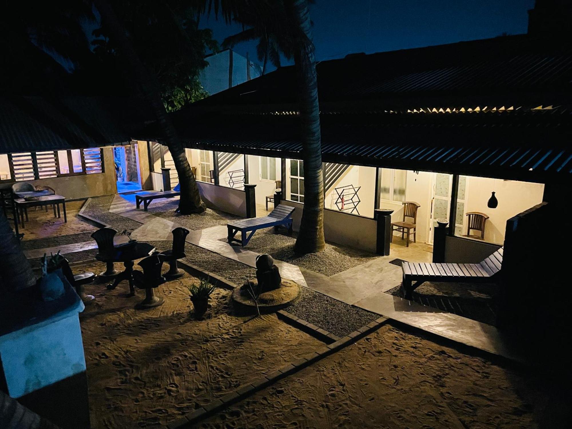 נגומבו Winston Sea Front Villa מראה חיצוני תמונה